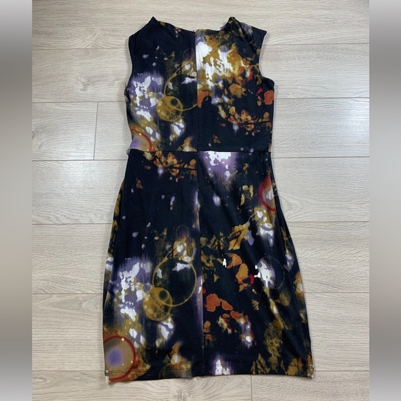 Calvin Klein Multicolour Printed Cowl Neck Knee Length Sleeveless Dress - Picture 3 of 9